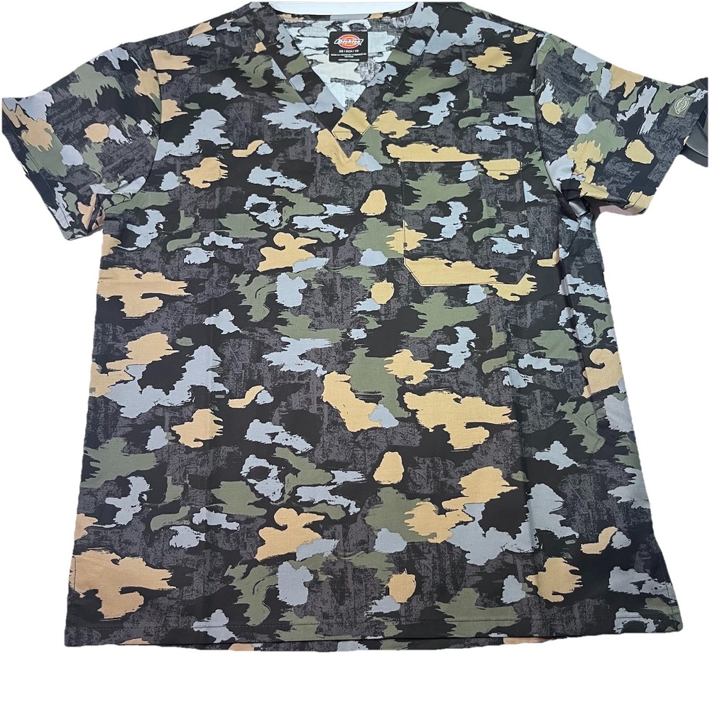 NWT Dickies Men's Scrub Top Sz XS Modern Camo